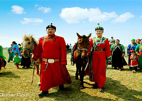 金色萤火虫度假村