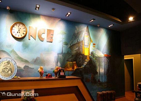 童话镇真人实景解迷游戏