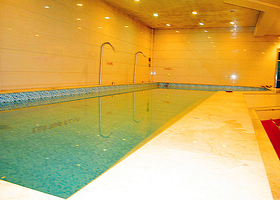 蓝鲸鸣海大酒店（崇礼店）