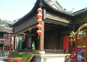 周庄玩乐-周庄古戏台（北市街店）