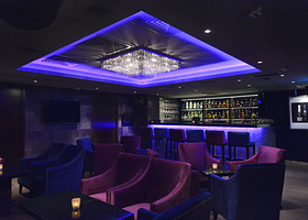 String Champagne Club