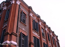 徐汇中学崇思楼