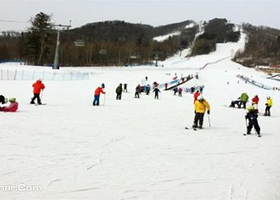 中俄蒙国际欢乐雪城