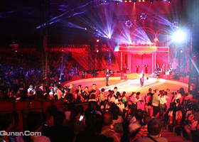 欢腾秀国际大马戏