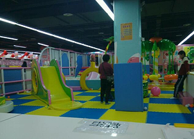 哈皮小孩北京潘家园店