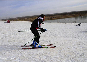 三盛公滑雪场