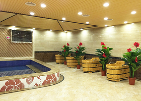 乐雪假日温泉会馆