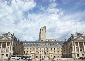 勃艮第公爵和政府宫殿