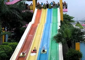 武冈长龙水上乐园