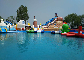 莱芜蓝湾欢乐岛水上乐园