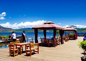 丽江拉市海逸景营地湖畔度假区