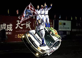 《速度与激情》飞车特技表演