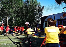 轩战跑男游戏拓展基地