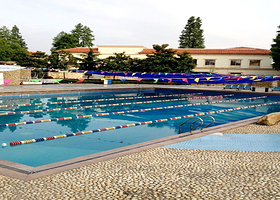 梦湖公园游泳馆