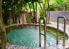 金堂梨花沟温泉度假村