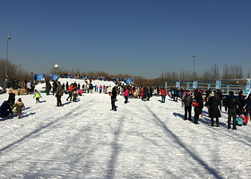 奥普乐冰雪王国