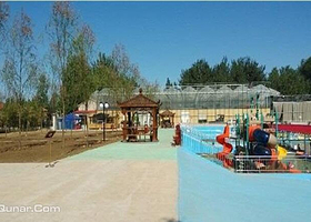 东储温泉水世界