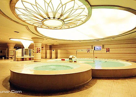 海艺国际温泉假日酒店