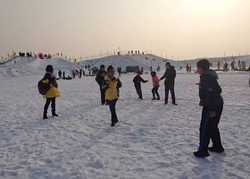 庄河红星冰雪乐园