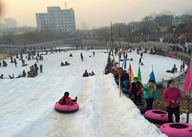 龙泉湖滑雪场