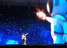 太空嘉年华环球之旅