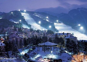 龙平滑雪度假村