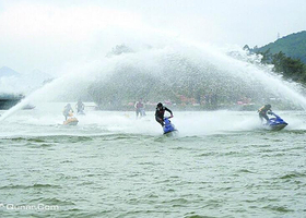 青岛炫酷摩托艇玩乐基地