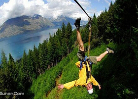 皇后镇高空滑锁探险