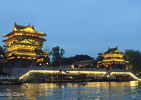 凤城河画舫游船桃园码头