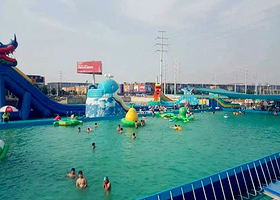 平湖华南城水上乐园