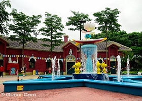 史努比缤纷世界