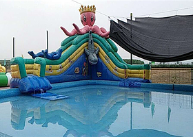 闫西鲁水上乐园