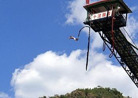 十渡蹦极俱乐部