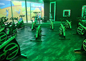 斯跑特游泳健身会所