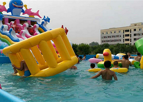 百亩湖水上乐园