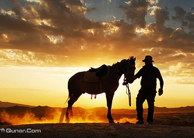 那明巴谷骑马之旅