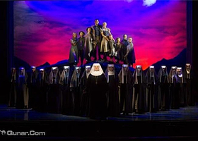 百老汇音乐剧《在你脚下》