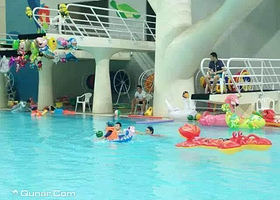 国信“疯玩季”水上乐园