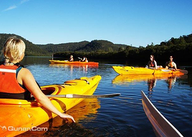 骏域谷皮划艇体验