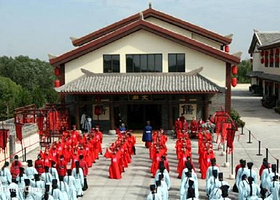 闾里古镇孙敬学堂