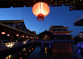 唐皇山谷国宾酒庄