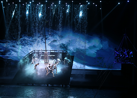 宁波博地影秀城——《甬秀•港通天下》