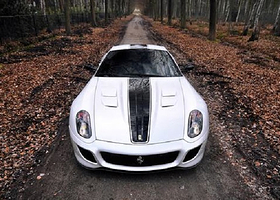 迪拜都市法拉利乘坐体验