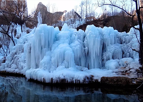 河坎子冰瀑冰雪大世界
