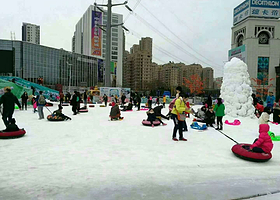 普兰店万达佳艺滑雪场