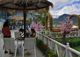 拉市海云上庄园会所