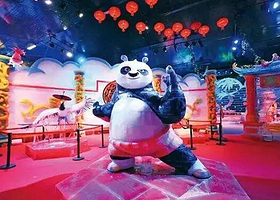 威海首届冰雕旅游节