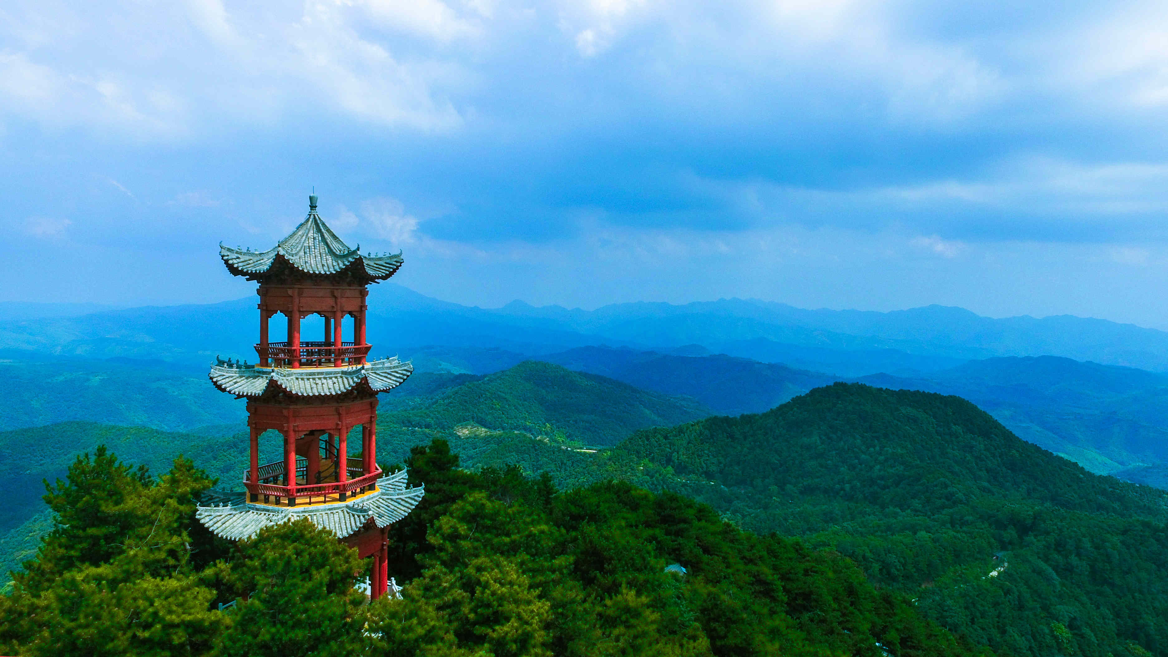 燕子山原始生态旅游风景区