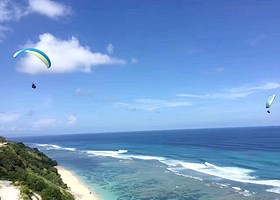 巴厘岛滑翔伞