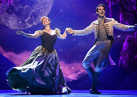 纽约百老汇《冰雪奇缘》